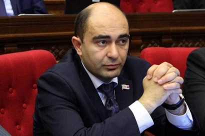 Էդմոն Մարուքյան. Հիմա էլ ոմանք հայտարարում են, որ Արմեն Սարգսյանին պաշտոնանկ անելու հիմքեր ունեն