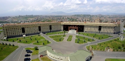 Տեղեկությունը, թե Տավուշի մարզում «արդեն երկու օր է մոտ 500 ռուս խաղաղապահներ և ադրբեջանցիներ սահմանի երկայնքով չափագրումներ են անում», բացարձակ մտացածին է և չի համապատասխանում իրականությանը. ՊՆ