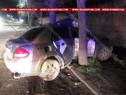 Ավտովթար Երևանում. 27-ամյա վարորդը Nissan-ով բախվել  է ծառին. կա վիրավոր. ՖՈՏՈՌԵՊՈՐՏԱԺ