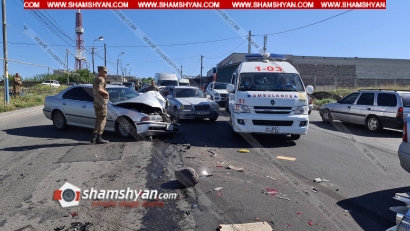 Ավտովթար-վրաերթ՝ Երևանում. բախվել են BMW-ն ու Toyota-ն, իսկ հետո մեկ այլ BMW վրաերթի է ենթարկել հետիոտնի. 4 վիրավորներից մեկի ոտքը կտրվել է. ՖՈՏՈՌԵՊՈՐՏԱԺ