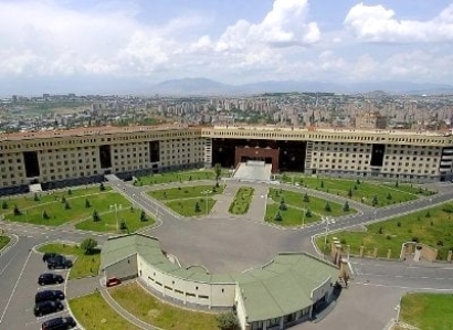 Չենք պատրաստվում մեր տարածքներից անգամ մեկ մետր հետ քաշվել, Ադրբեջանը պարտավոր է հեռանալ. ՊՆ