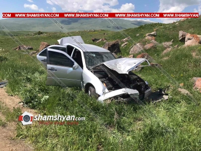 Խոշոր ավտովթար Արագածոտնի մարզում. 64–ամյա վարորդը, Mercedes-ով մի քանի պտույտ շրջվելով, բախվել է քարերին ու հայտնվել դաշտում. կա վիրավոր. ՖՈՏՈՌԵՊՈՐՏԱԺ, ՏԵՍԱՆՅՈՒԹ