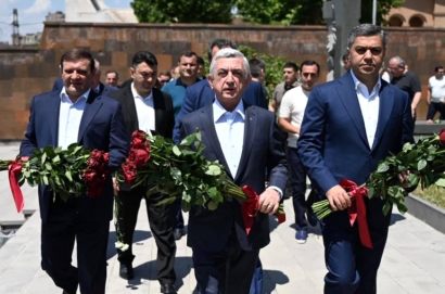 Սերժ Սարգսյանը հարգանքի տուրք է մատուցել պետական, քաղաքական գործիչ Անդրանիկ Մարգարյանի հիշատակին