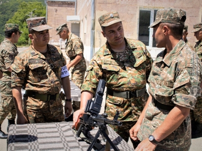 Հրամանատարների հետ անցկացվել են ցուցադրական պարապմունքներ. ՖՈՏՈՌԵՊՈՐՏԱԺ