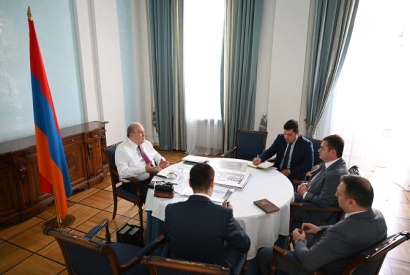 Արմեն Սարգսյանն ու Հայկ Չոբանյանը քննարկել են գիտատեխնիկական ու տեխնոլոգիական ոլորտների զարգացման հեռանկարները. ՏԵՍԱՆՅՈՒԹ