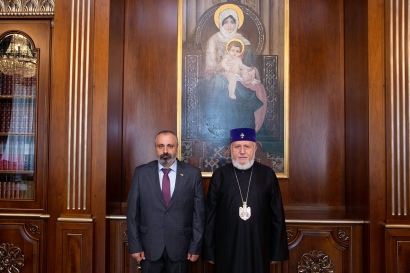 Ամենայն Հայոց Կաթողիկոսը Մայր Աթոռում ընդունեց Արցախի Հանրապետության Արտաքին գործերի նախարարին