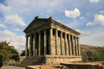 Ողբերգական դեպք՝ Կոտայքի մարզում. Գառնիի հեթանոսական տաճարի մոտ հանկարծամահ է եղել Ուկրաինայի քաղաքացի Զելինսկին