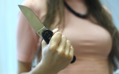 Արտակարգ դեպք՝ Արմավիր քաղաքում. բժշկական դիմակով ու դանակով զինված կինը 2 ժամում թալանել է «Ալֆա ֆարմ» դեղատները