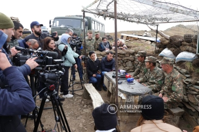 «Եկել եմ մեր հողերը պահելու». լրագրողների խումբը այցելեց Հայաստանի արևելյան սահմանը պաշտպանող մարտական դիրքեր. Armenpress