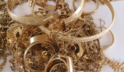 Երևանում թալանել են հայտնի գործարարի տունը. հափշտակել են գումար և ոսկյա զարդեր