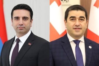 Ալեն Սիմոնյանը հեռախոսազրույց է ունեցել Վրաստանի խորհրդարանի նախագահի հետ, նրան Հայաստան հրավիրել