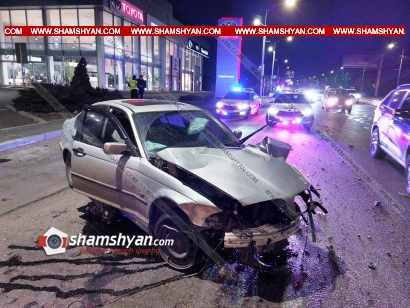 Խոշոր ավտովթար՝ Երևանում. Իսակովի պողոտայում BMW-ն բախվել է «Toyota» սերվիսի գովազդային վահանակին, անվահեծաններից մեկը կոտրվել է. ՖՈՏՈՌԵՊՈՐՏԱԺ, ՏԵՍԱՆՅՈՒԹ
