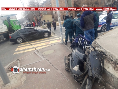Երևանում բախվել են BMW-ն ու Honda մոպեդը. վերջինս կողաշրջվել է, մոպեդավարը տեղափոխվել  է հիվանդանոց. ՖՈՏՈՌԵՊՈՐՏԱԺ