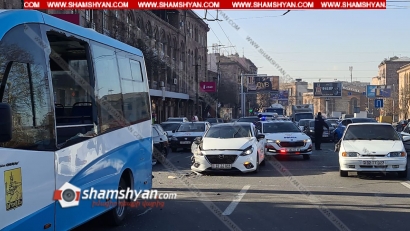 Ավտովթար՝ Երևանում. բախվել են Mazda 3-ը, ՎԱԶ 21144-ն ու թիվ 47 երթուղին սպասարկող միկրոավտոբուսը, կան վիրավորներ. օպերատիվ են գործել բժիշկներն ու Երևանի գնդի պարեկները. ՖՈՏՈՌԵՊՈՐՏԱԺ, ՏԵՍԱՆՅՈՒԹ