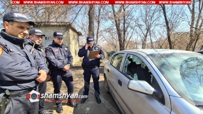 Երևանում պարեկները Opel-ի մեջ նկատել են կասկածելի տղամարդու և կոտրելով մեքենայի ապակին՝ նրան՝ անգիտակից, պատգարակով հասցրել են հիվանդանոց.ՖՈՏՈՌԵՊՈՐՏԱԺ, ՏԵՍԱՆՅՈՒԹ