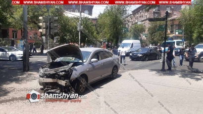 Ավտովթար՝ Երևանում. բախվել են Toyota-ն ու Nissan-ը, վարորդները տեղափոխվել են հիվանդանոց. ՖՈՏՈՌԵՊՈՐՏԱԺ