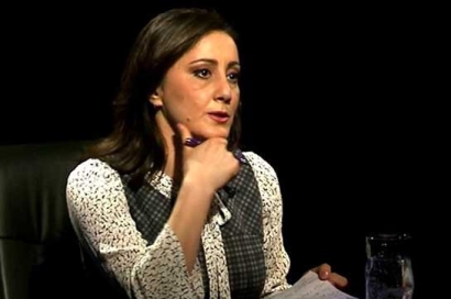 «Այն, ինչ կատարվում է, այս իշխանությունների ձեռագիրն է». Անժելա Թովմասյանը՝ ԱԱԾ կանչվելու եւ հետապնդումների մասին. Aravot.am