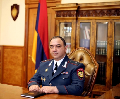 ՀՀ ոստիկանության պետ, ոստիկանության գեներալ-մայոր Վահե Ղազարյանի հրամանով Երևանը ունի նոր պարեկային ծառայության գնդի հրամանատար