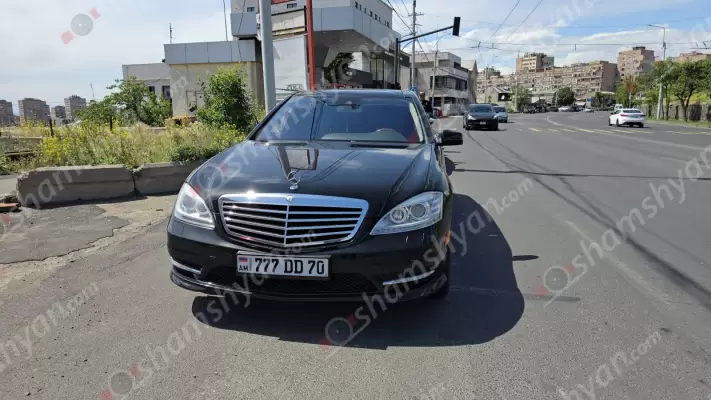 Վրաերթ՝ Երևանում. «Mercedes»-ը վրաերթի է ենթարկել հետիոտնի. վերջինը տեղափոխվել է հիվանդանոց. օպերատիվ են գործել բժիշկներն ու պարեկները. վարորդը եղել է սթափ. ՖՈՏՈՌԵՊՈՐՏԱԺ, ՏԵՍԱՆՅՈւԹ