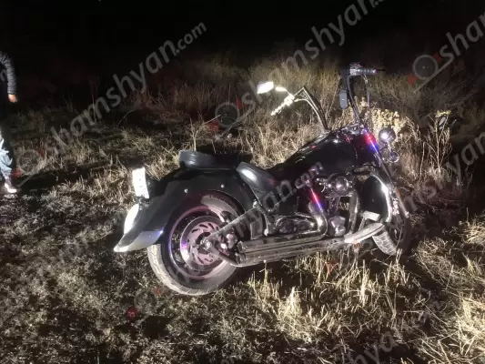 Ողբերգական դեպք՝ Կոտայքի մարզում․ Մեղրաձորում մոտոցիկլը դուրս է եկել երթևեկելի գոտուց և կողաշրջված հայտնվել Մարմարիկ գետի մյուս ափին․ մոտոցիկլավարը հիվանդանոցի ճանապարհին մահացել է․ ՖՈՏՈՌԵՊՈՐՏԱԺ, ՏԵՍԱՆՅՈՒԹ