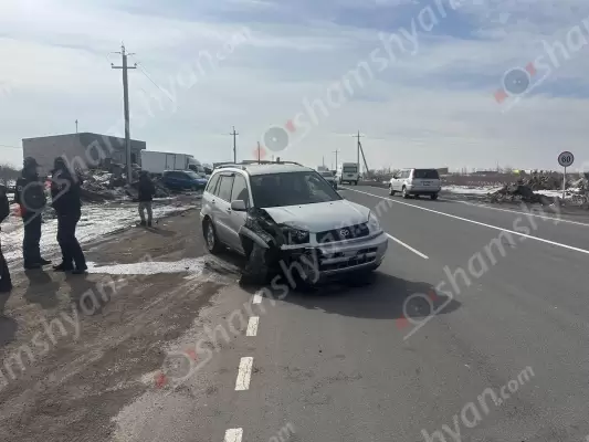 Ավտովթար՝ Արագածոտնի մարզում․ Երևան-Վանաձոր ավտոճանապարհին բախվել են «Toyota Rav 4»-ը և «Opel Zafira»-ն․ վերջինը դուրս է եկել երթևեկելի գոտուց և բախվել է բազալտե քարերին․ կան վիրավորներ․ ՖՈՏՈՌԵՊՈՐՏԱԺ,ՏԵՍԱՆՅՈՒԹ