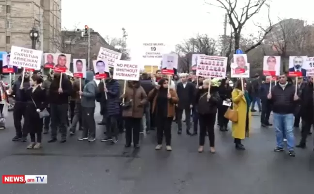 «Ազատություն հայ պատանդներին». Վենսը ակցիայի վանկարկումների ներքո մտավ Բաղրամյան 26