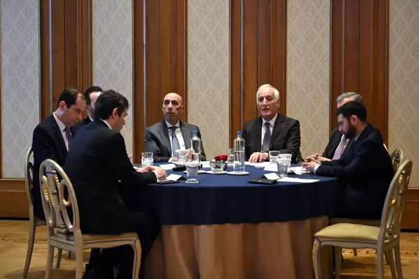 ՀՀ նախագահը հանդիպել է Հունաստանի գործարար շրջանակների ներկայացուցիչների հետ