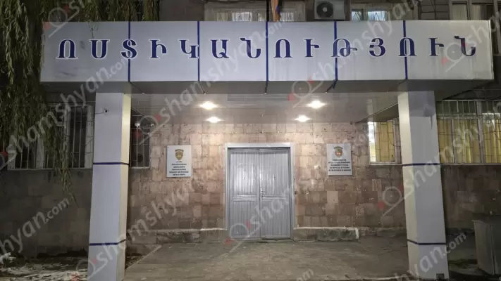 Ոստիկանության Մարաշի բաժնի ծառայողները Չարենցի փողոցում հայտնաբերել են Հենզելին ու Գրետելին, ովքեր կասկածվում են մերսման սրահի անվան տակ սեռական բնույթի ծառայություններ մատուցելու մեջ