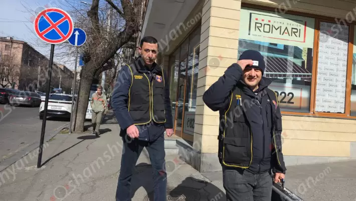 Հերթական կրակոցները՝ Երևանի Արաբկիր վարչական շրջանում հայտնի «Վիվառո»-ի դիմաց. կա վիրավոր. դեպքի վայրում հայտնաբերվել են կրակված պարկուճներ. ՖՈՏՈՌԵՊՈՐՏԱԺ, ՏԵՍԱՆՅՈւԹ