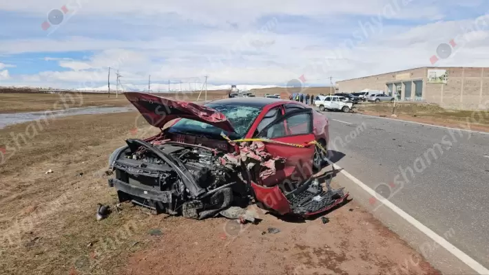 Ողբերգական ավտովթար՝ Արագածոտնի մարզում․ Մարգարա-Վանաձոր ավտոճանապարհին բախվել են «Kia Forte»-ն  և «ՎԱԶ 2107»-ը․ վերջինի 21-ամյա վարորդը հիվանդանոցում մահացել է․ կա 2 վիրավոր․ ՖՈՏՈՌԵՊՈՐՏԱԺ, ՏԵՍԱՆՅՈՒԹ