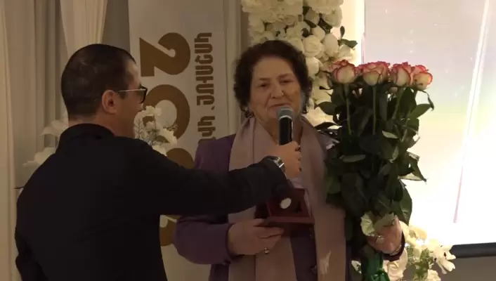 «Կոչումը՝ կին. Ոսկե կոդ 2026»-ի «Անահիտ» մեդալը շնորհվել է Ռոզա Ծառուկյանին