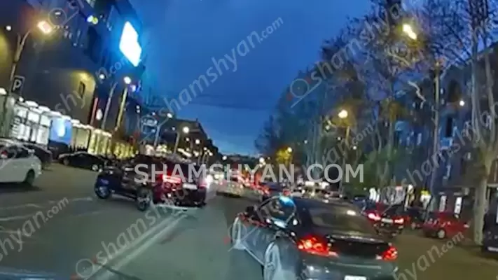 ԲԱՑԱՌԻԿ ՏԵՍԱՆՅՈՒԹ․ Երևանում հայտնի բլոգեր «Թու թու թու Լավան» «BMW X5»-ով չարամտորեն խախտում է երթևեկության կանոնները․ գուցե պատճառը իր տան գողերին չբռնելն է․ՖՈՏՈՌԵՊՈՐՏԱԺ