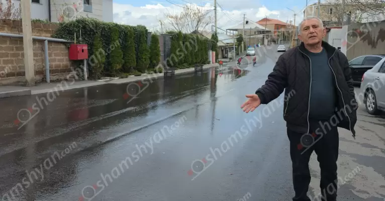 Գարշահոտ ու հակասանիտարական վիճակ՝ Նորք Մարաշում. կեղտաջուրը տևական ժամանակ է փողոցներում հոսում է, թաղապետն ու «Վեոլիա ջուր»-ը «տունտունիկ» են խաղում. ՖՈՏՈՌԵՊՈՐՏԱԺ, ՏԵՍԱՆՅՈւԹ