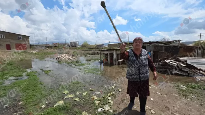 Վեդիում բունտ է հասունանում. հարյուրավոր բնակիչներ սպառնում են խաղալիք կոկորդիլոսներով ու դատարկ դույլերով բողոքի ակցիաներ իրականացնել Վեդիի քաղաքապետ Գարիկ Սարգսյանի աշխատավայրի դիմաց. ՖՈՏՈՌԵՊՈՐՏԱԺ, ՏԵՍԱՆՅՈւԹ