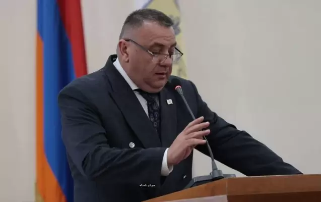 «Ուզում եմ խոսքս ուղղել տիկին Հայկ Մարությանին, քույրիկ Հայկոյին, ես իրեն պատասխանում եմ բառացի։ Ես իրեն մի մեծ նվեր եմ պատրաստել՝ հայերեն ու ռուսերեն խ տառերը, թող գրկի, փաթաթվի ու քնի». Aaravot.am