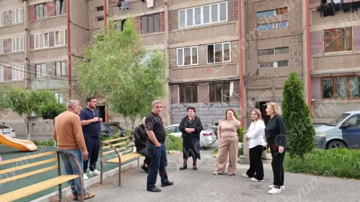 Արտակարգ իրավիճակ՝ Երևանում․ 30 տարի շահագործվող, բայց մինչ օրս առանց վերելակի ու գազի մնացած Նազարբեկյան 48 շենքի բնակիչները դեռ ապրում են քարե դարում, նրանք դիմում են Նիկոլ Փաշինյանին․ ՖՈՏՈՌԵՊՈՐՏԱԺ, ՏԵՍԱՆՅՈւԹ