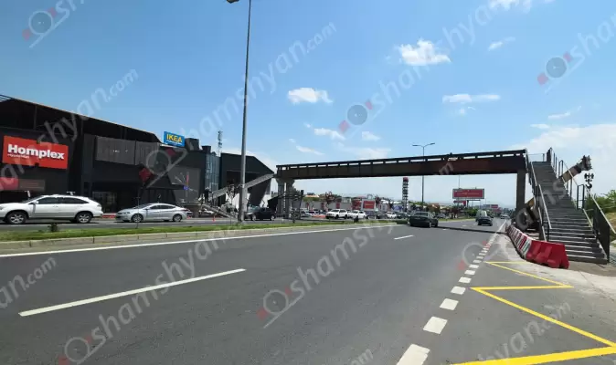 «Մահաբեր» անունով հայտնի Երևան-Աշտարակ ճանապարհի Պռոշյանի հատվածում «Հոմպլեքս Հիպեր Մոլի» կողմից կառուցվող վերգետնյա անցման շնորհիվ այսուհետ հետիոտները կանցնեն անվտանգ ու ապահով. ՖՈՏՈՌԵՊՈՐՏԱԺ, ՏԵՍԱՆՅՈւԹԵՐ
