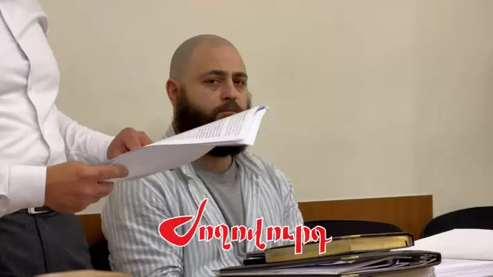 ԱԱԾ-ի վրա հրավառ շշեր նետած տղան հուզվեց՝ տեսնելով հոր արցունքները․ armlur.am