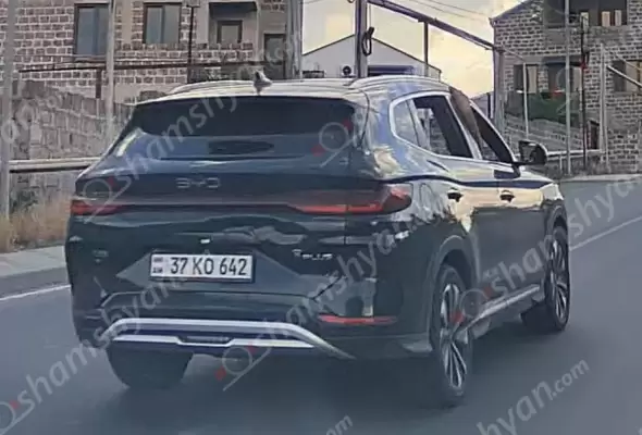 ԲԱՑԱՌԻԿ ՏԵՍԱՆՅՈւԹ. Կոտայքի պարեկները տաք հետքերով  հայտնաբերեցին Եղվարդ-Զովունի ճանապարհին «BYD» մակնիշի ավտոմեքենայով երթևեկության «հերն անիծող» վարորդին