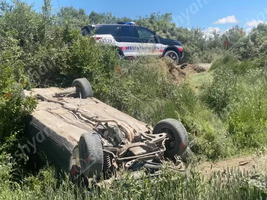 Ավտովթար՝ Գեղարքունիքի մարզում․ Մարտունի-Վարդենիս ավտոճանապարհին «Mercedes»-ը դուրս է եկել ճանապարհի երթևեկելի գոտուց և գլխիվայր հայտնվել դաշտում․ կա վիրավոր․ ՖՈՏՈՌԵՊՈՐՏԱԺ, ՏԵՍԱՆՅՈւԹ
