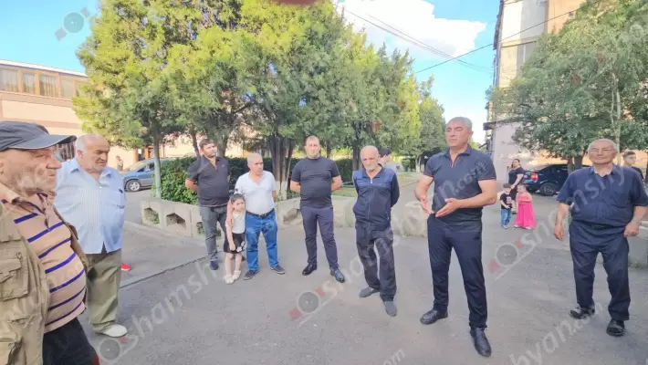Լարված իրավիճակ՝ Բյուրեղավանում․ բնակիչները պնդում են՝ «Վեոլիա Ջուրը» չի կատարում իր պայմանագրային պարտավորությունները և ջրի փոխարեն օդ է վաճառում․ օրերով զրկված են կենսական խմելու ջրից․ նրանք դիմում են ՀՀ վարչապետ Նիկոլ Փաշինյանին․ ՖՈՏՈՌԵՊՈՐՏԱԺ,ՏԵՍԱՆՅՈւԹ