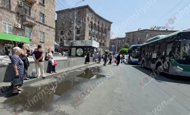 Մինչ Տիգրան Ավինյանը պայքարում է Երևանում տրանսպորտային քաոսը վերացնելու համար, Շենգավիթի թաղապետի ու քաղաքապետարանի տրանսպորտի վարչության պետի անգործության պատճառով ուղևորները կամ պիտի Մաուգլի լինեն, կամ օգտագործեն թռչող գորգ. ՖՈՏՈՌԵՊՈՐՏԱԺ, ՏԵՍԱՆՅՈւԹ