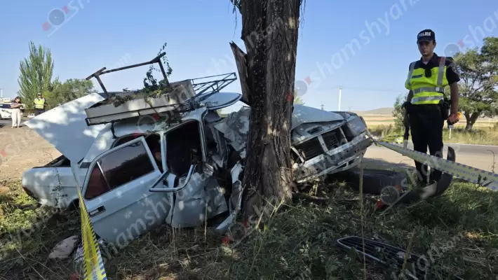 Խոշոր ավտովթար՝ Կոտայքի մարզում. «ԳԱԶ 3110»-ը Հրազդանի «Գայի պոստ»-ի մոտ բախվել է ծառին. կան վիրավորներ. ՖՈՏՈՌԵՊՈՐՏԱԺ, ՏԵՍԱՆՅՈւԹ