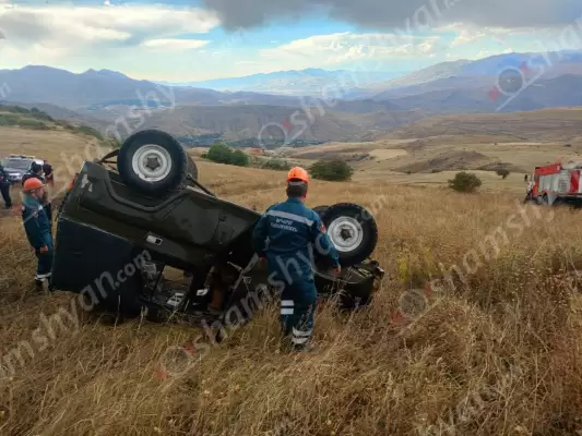 Ողբերգական ավտովթար՝ Վայոց ձորի մարզում․ Վայքի Զոմայի Սուրբ տանող ճանապարհին «ՈւԱԶ 31512»-ը գլխիվայր շրջվել է․ կա 1 զոհ, 1 վիրավոր․ ՖՈՏՈՌԵՊՈՐՏԱԺ․ ՏԵՍԱՆՅՈՒԹ