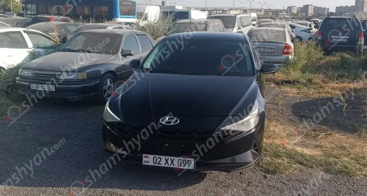 ՊԾ Երևան քաղաքի գնդի հրամանատարի կարգադրությամբ՝ հետախուզական խմբի պարեկները տաք հետքերով հայտնաբերեցին Երևանում «Hyundai Elantra»-ով անկանոն երթևեկող, մյուս վարորդների համար վթարային իրավիճակներ ստեղծած վարորդին. ՖՈՏՈՌԵՊՈՐՏԱԺ, ՏԵՍԱՆՅՈւԹ
