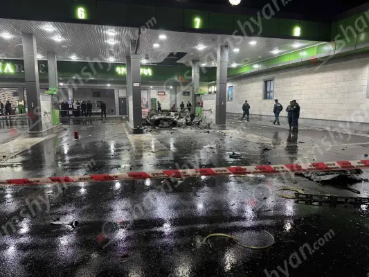 ԲԱՑԱՌԻԿ ՏԵՍԱՆՅՈւԹ․ Խոշոր պայթյուն՝ Մասիս խոշորացված համայնքի Խաչփառ բնակավայրում գործող գազալցակայանում. «Opel»-ը վերածվել է մետաղե ջարդոնի. ժամանել են մեծ թվով հրշեջ-փրկարարներ, պարեկները սահմանազատել են տարածքը․ ՖՈՏՈՌԵՊՈՐՏԱԺ, ՏԵՍԱՆՅՈւԹ